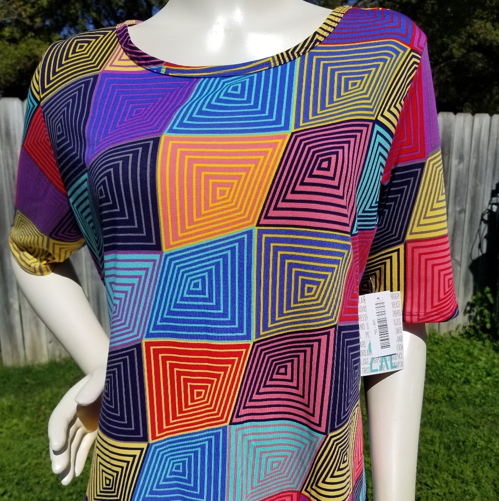 Multi-Color Lularoe Gigi fits like snug Large